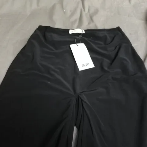 AYM SAMMI SHORTS – BLACK – UK L 