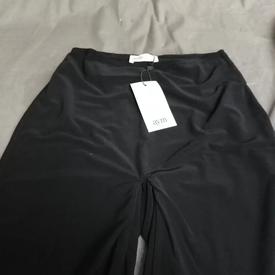 AYM SAMMI SHORTS – BLACK – UK L 