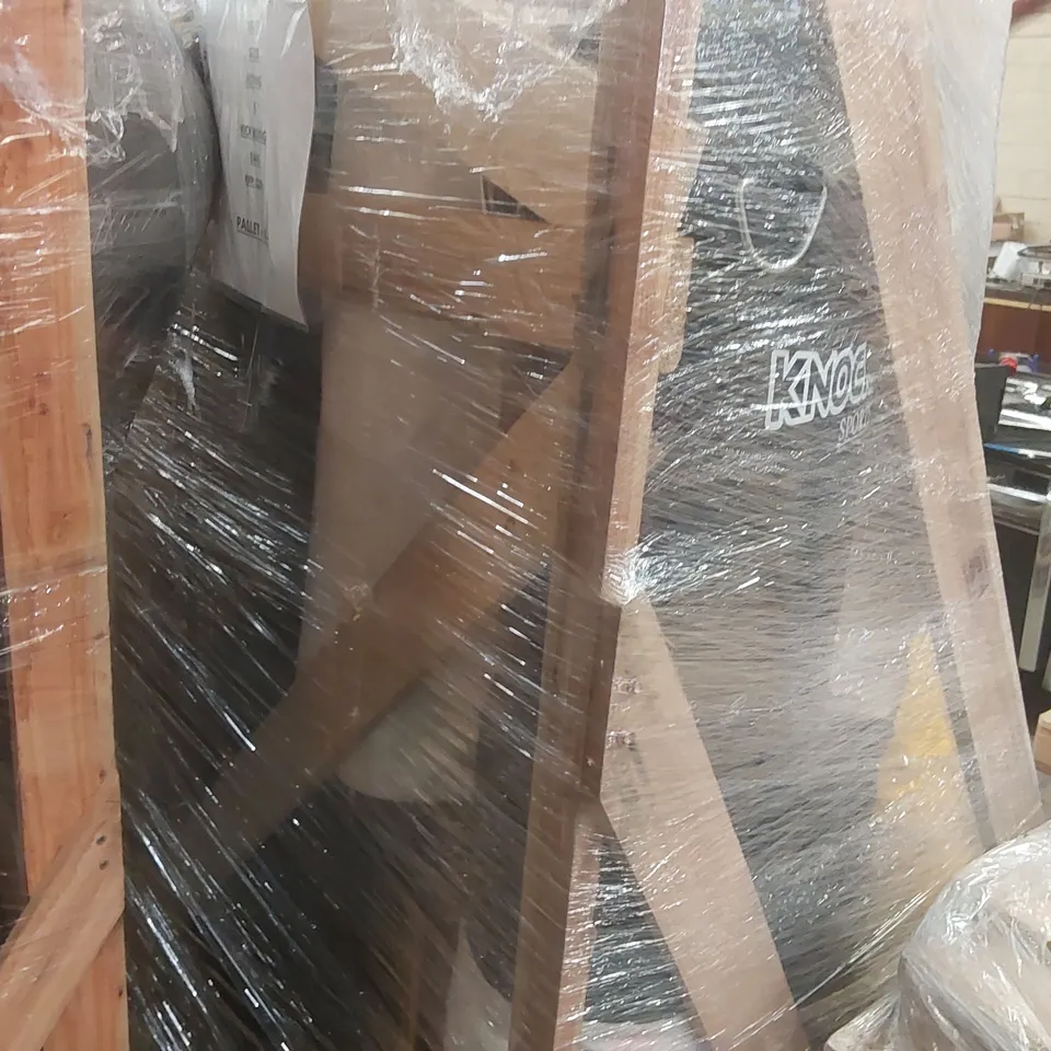 PALLET CONTAINING APPROXIMATELY 9x MIXED PUNCH BAGS