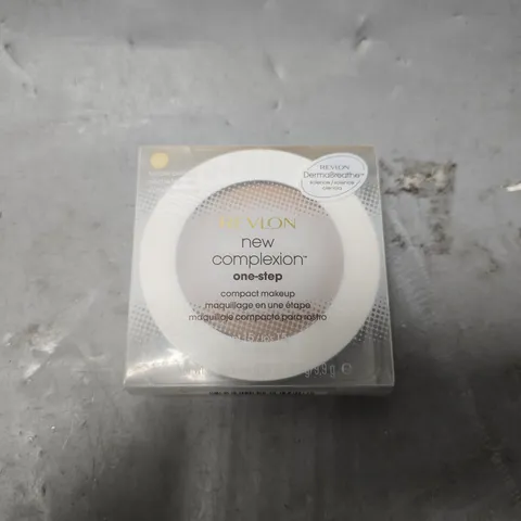 BOX OF APPROXIMATELY 25 REVLON NEW COMPLEXION ONE-STEP COMPACT MAKEUP - 02