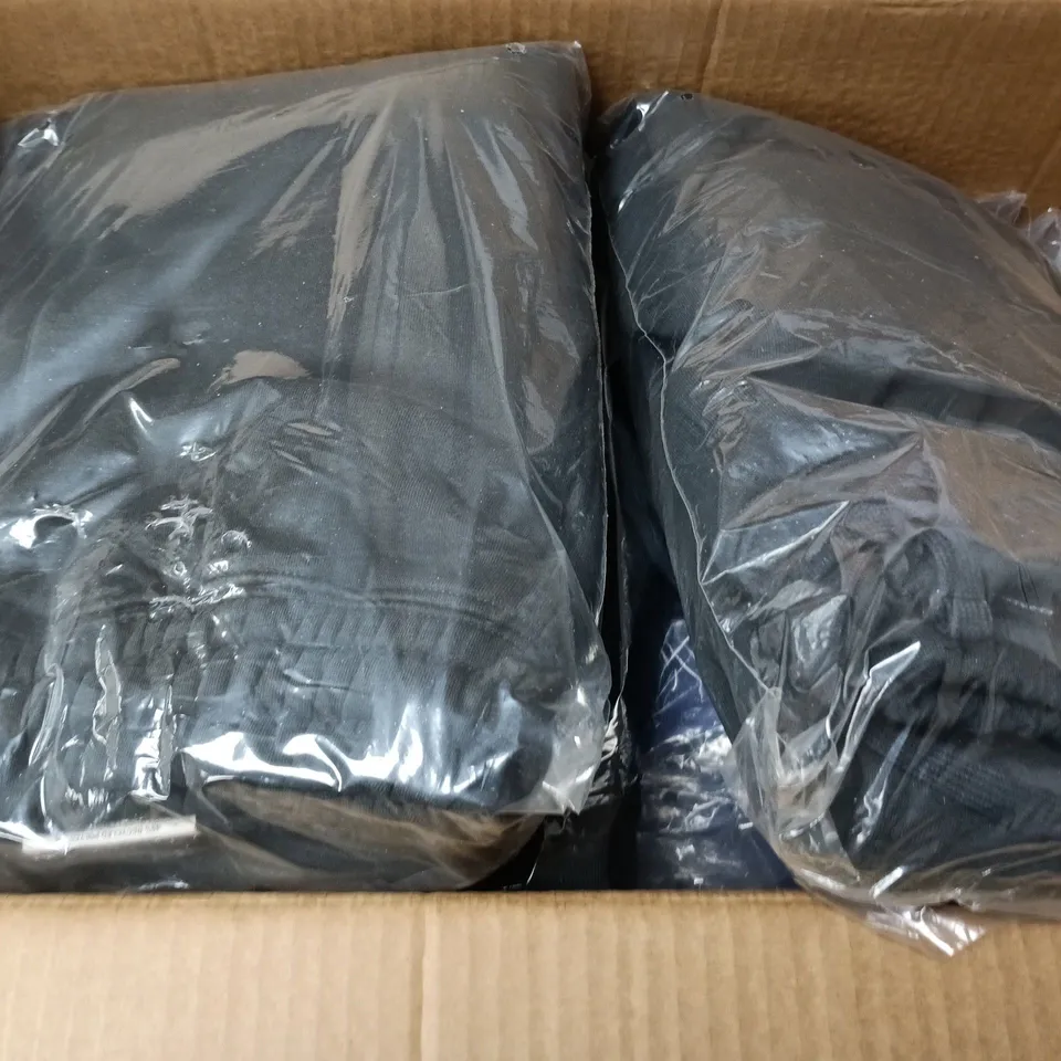 APPROXIMATELY 15 ASSORTED CLOTHING ITEMS IN VARIOUS SIZES, COLOURS & STYLES TO INCLUDE SUPER BAGGY CUFFED TRACK PANTS, EMILY RUFFLE MINI DRESS, OFF THE SHOULDER CROPPED KNIT, ETC