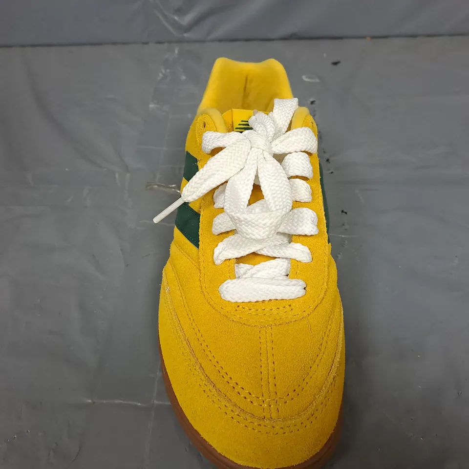 PAIR OF NEW BALANCE RC42 TRAINERS IN YELLOW - UK 6.5