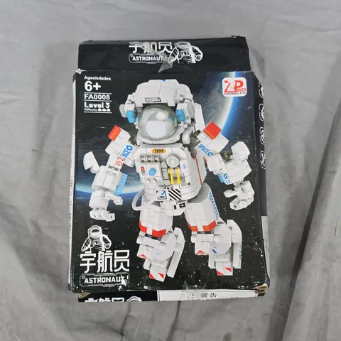 ASTRONAUT SPACE ROBOT BUILD TOY – FA0008 LEVEL 3 (AGES 6+) BOXED