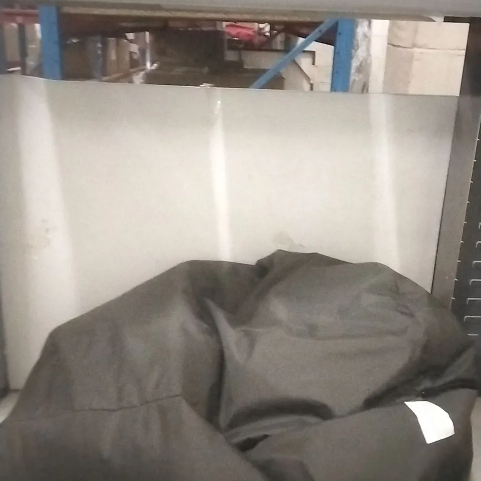 LARGE GREEN BEAN BAG 