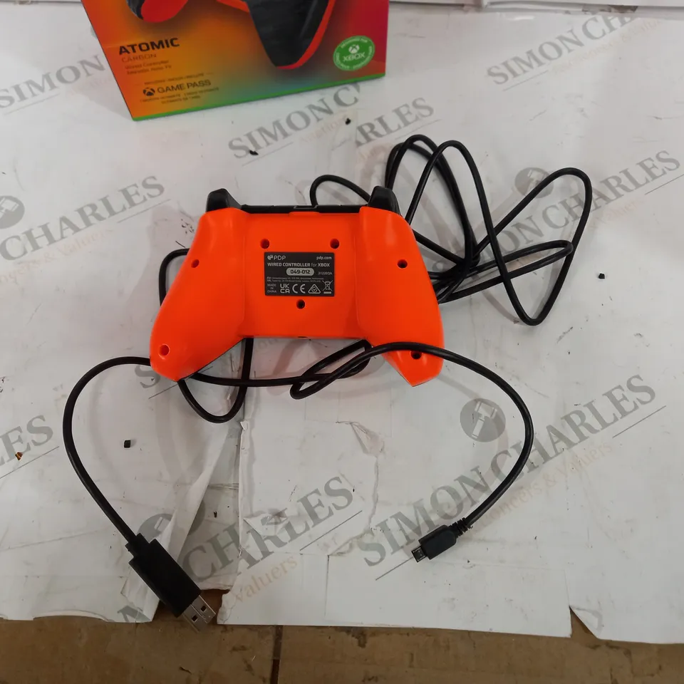 BOXED PDP ATOMIC CARBON WIRED CONTROLLER 
