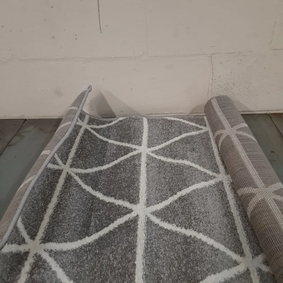 BRAND NEW PACO HOME GREY STELLA SV RUG SIZE 70CM X 140CM