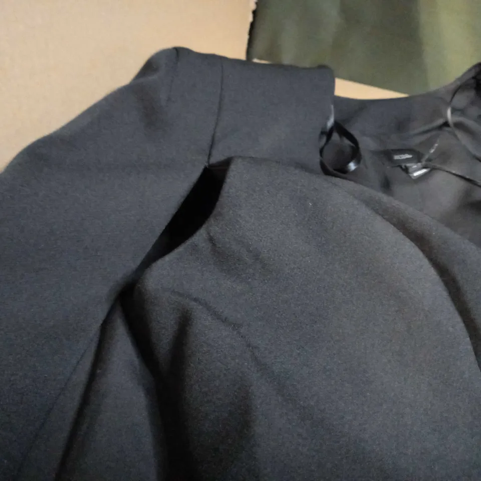 RIVER ISLAND BLACK STATEMENT WOMENS BATWING BLAZER - SIZE 16