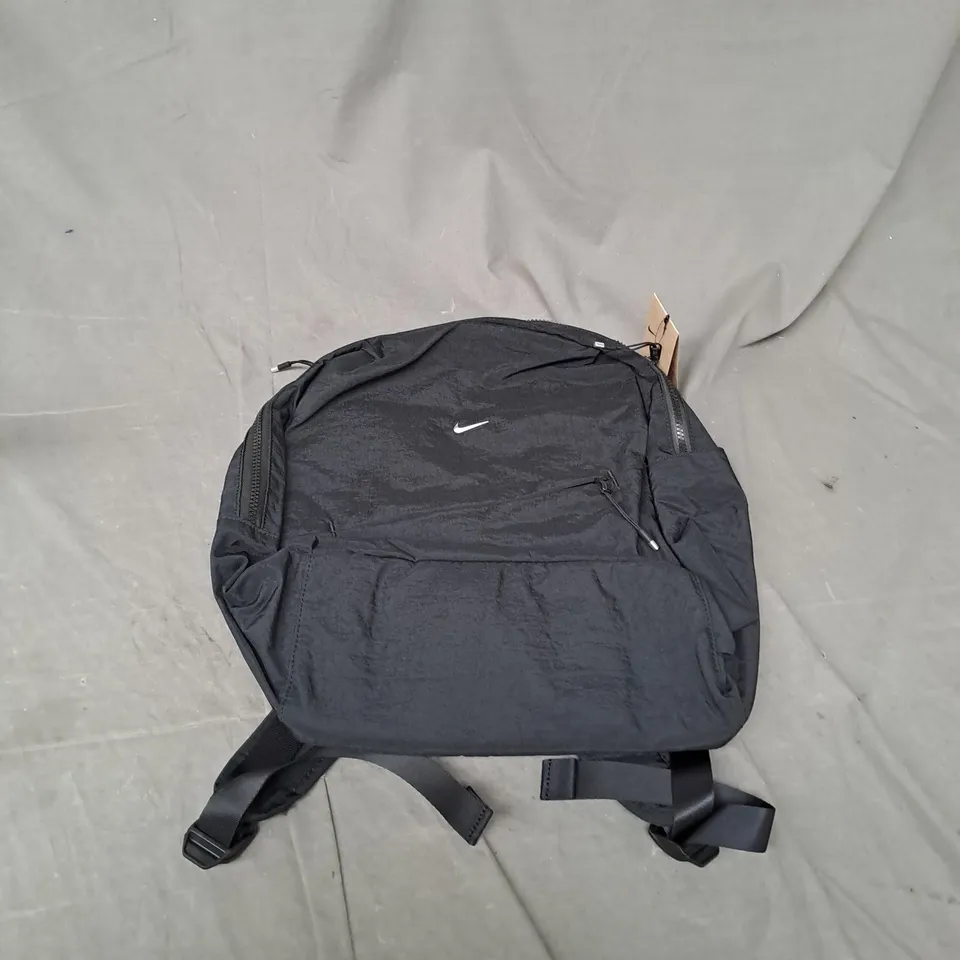 NIKE 24L BACKPACK IN BLACK