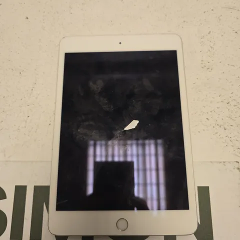 APPLE IPAD (A2133) SILVER