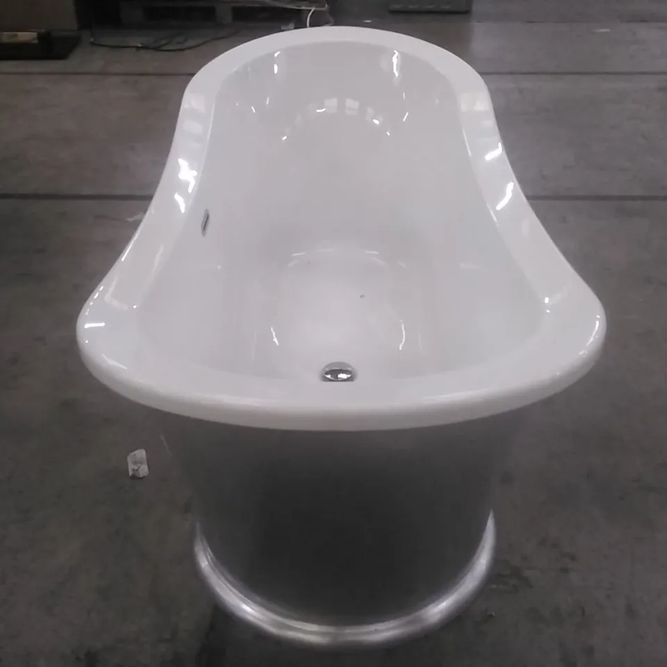 DESIGNER FREESTANDING ROLL TOP BOAT BATH SILVER FINISH RRP £2000