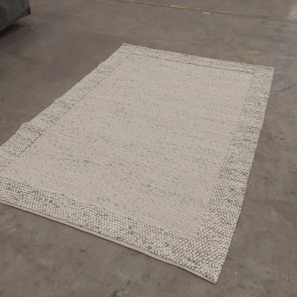QUALITY DESIGNER AREA RUG - APPROXIMATELY 223 x 155cm