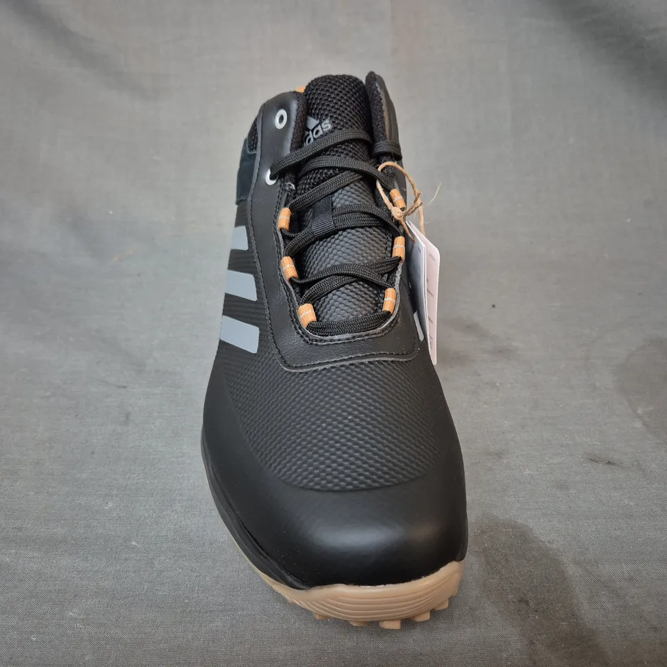 BOXED PAIR OF ADIDAS S2G MID GOLF SHOES IN BLACK/GREY UK SIZE 9.5