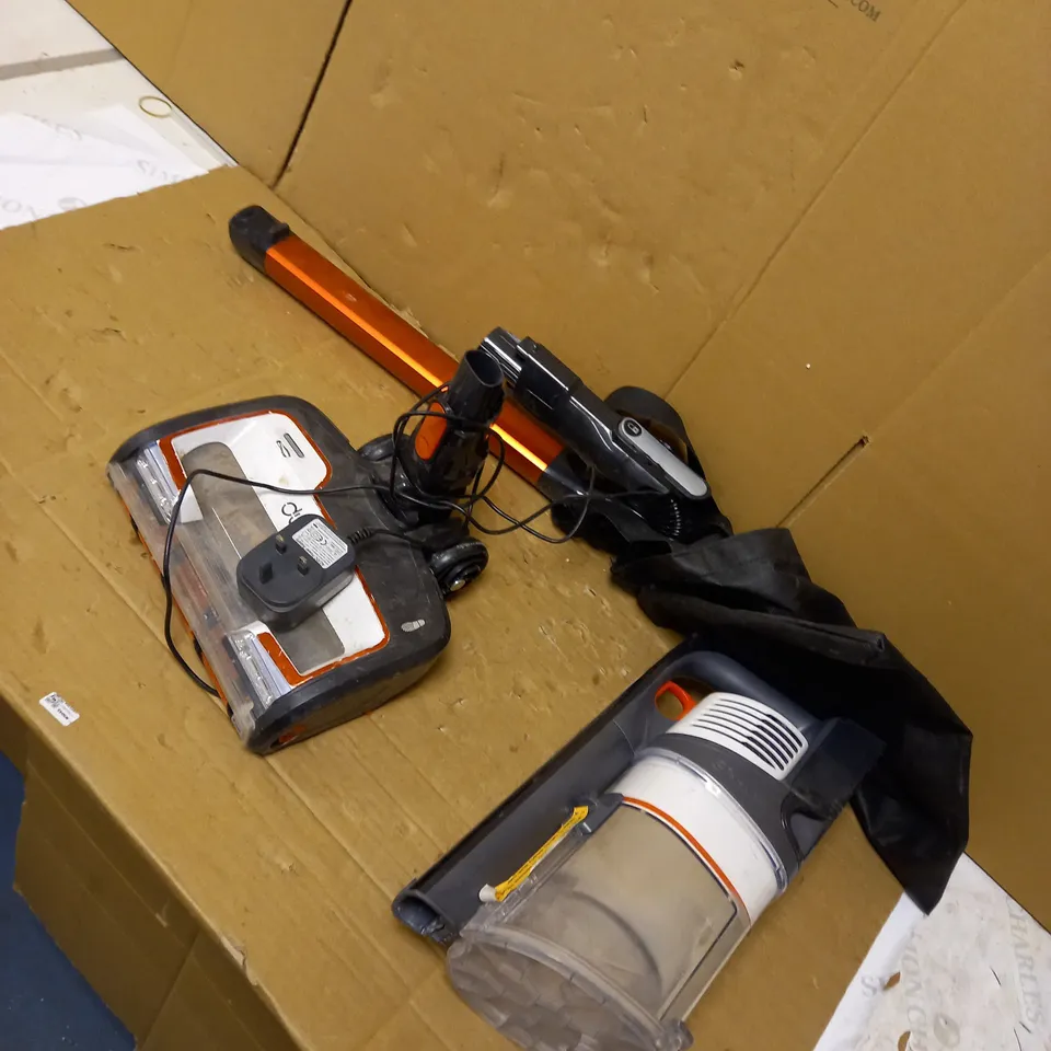 SHARK CORDLESS STICK VACUUM CLEANER