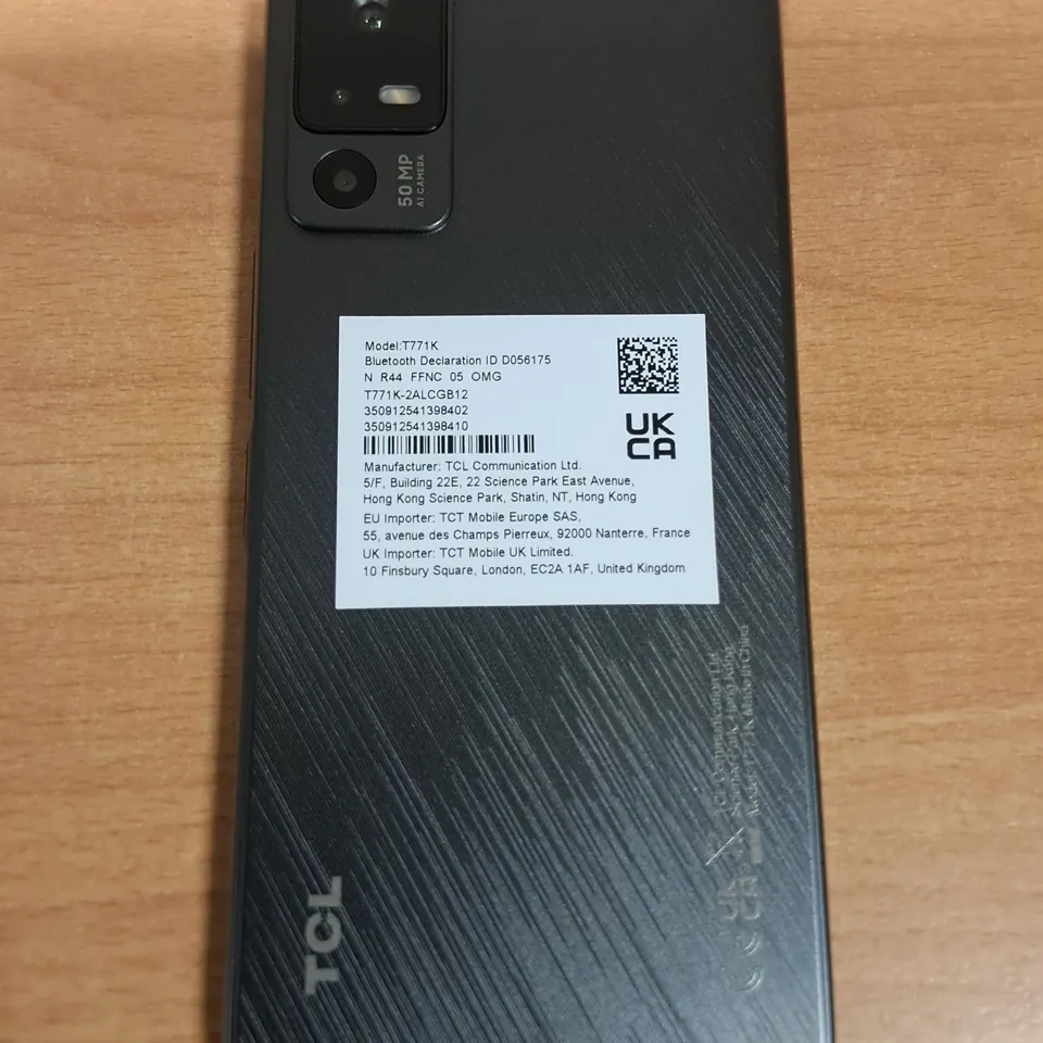 BOXED TCL 40 R5G 64GB IN STARLIGHT BLACK - T771K