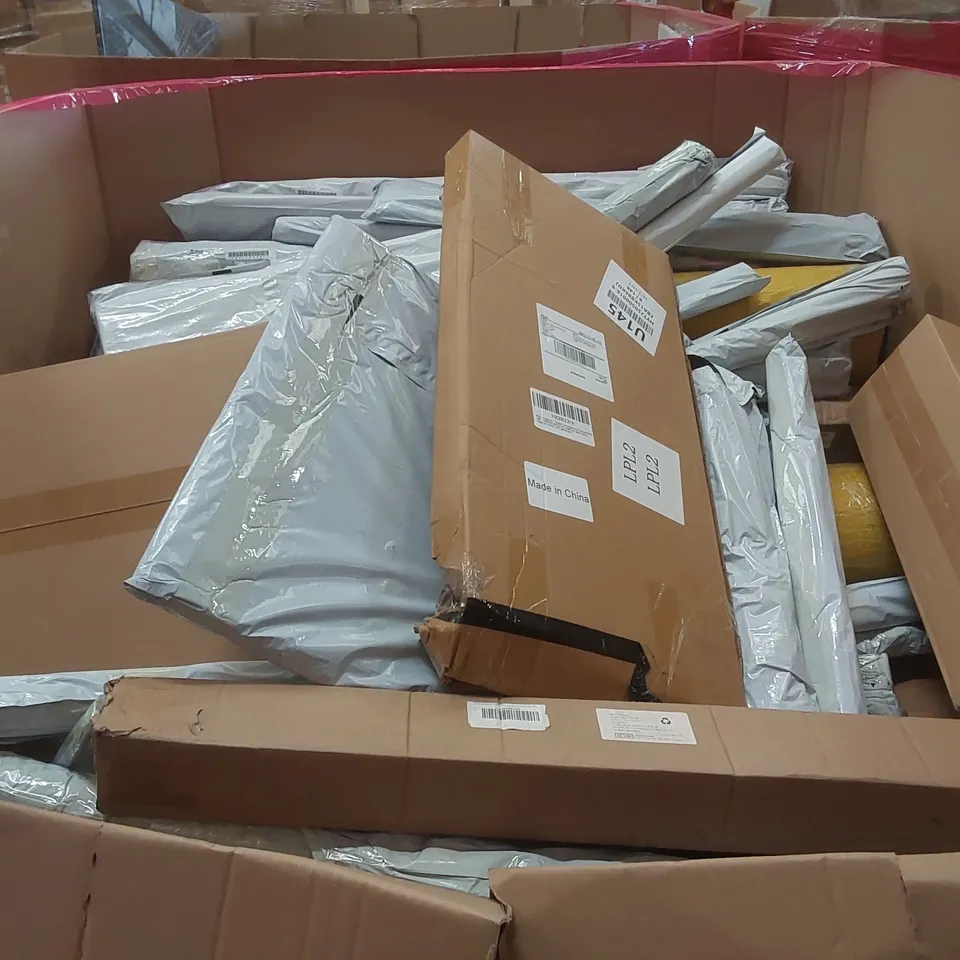 PALLET OF ASSORTED ITEMS INCLUDING: TELESCOPIC LADDERS, TRAMPOLINE, EXTENDABLE KITCHEN FAUCET ECT