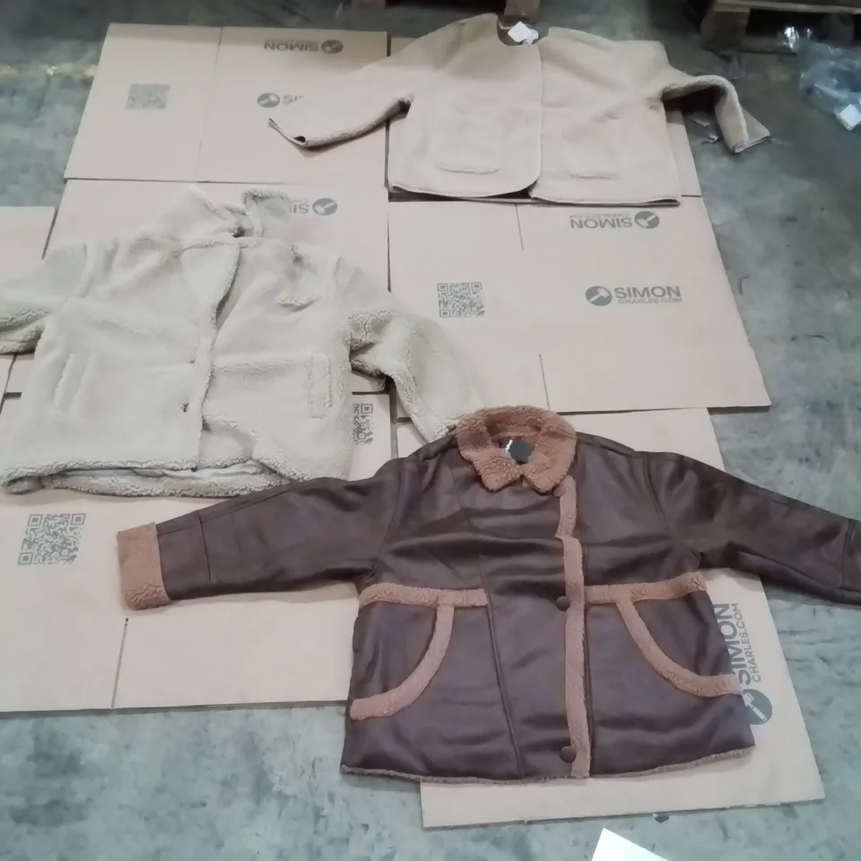 PALLET OF BRAND NEW WOMENSQUALITY DESIGNER CLOTHES APPROXIMATELY 140 TO INCLUDE;SIMPLY BE BORG JACKET,SIMPLY BE BORG JACKET,JD WILLIAMS AVIATOR JACKET