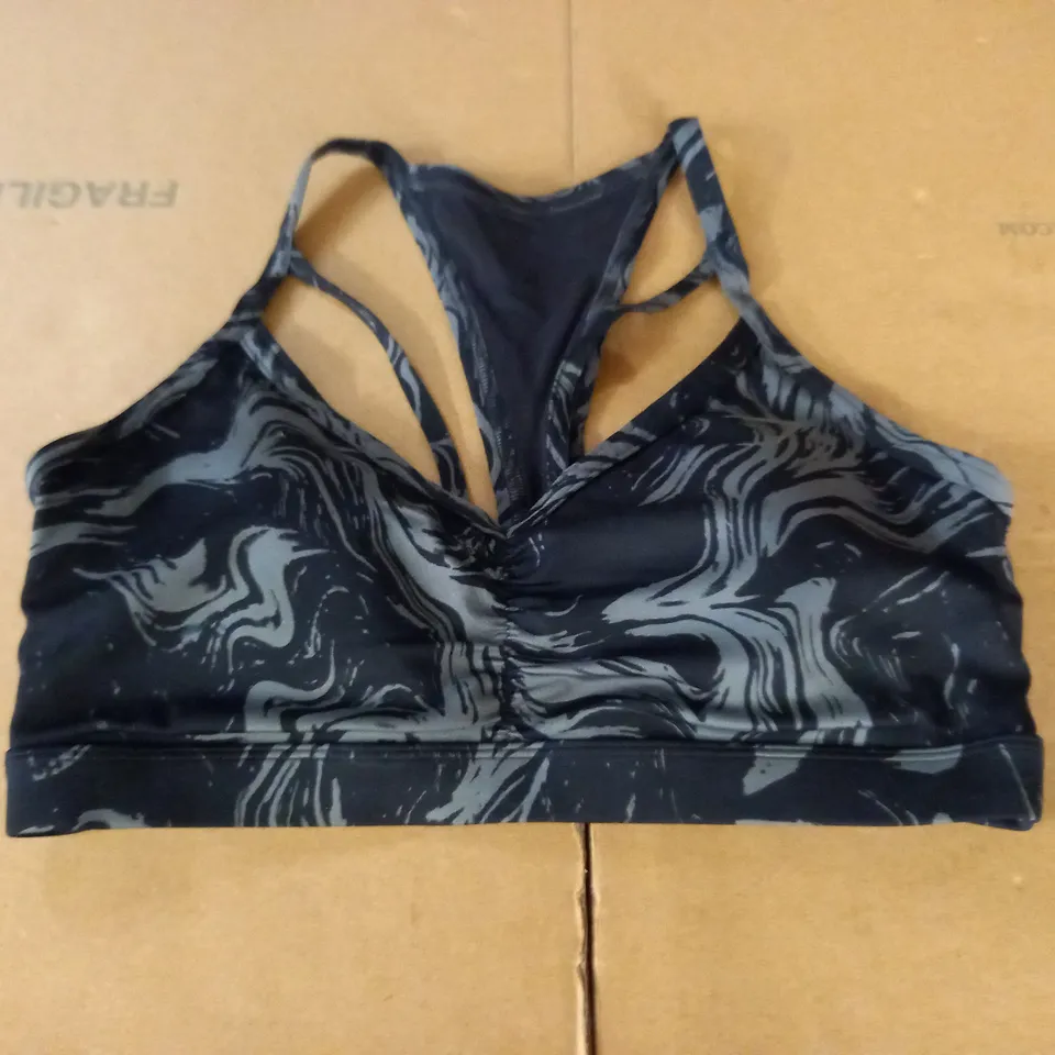 GYMSHARK SPORTS BRA - M 