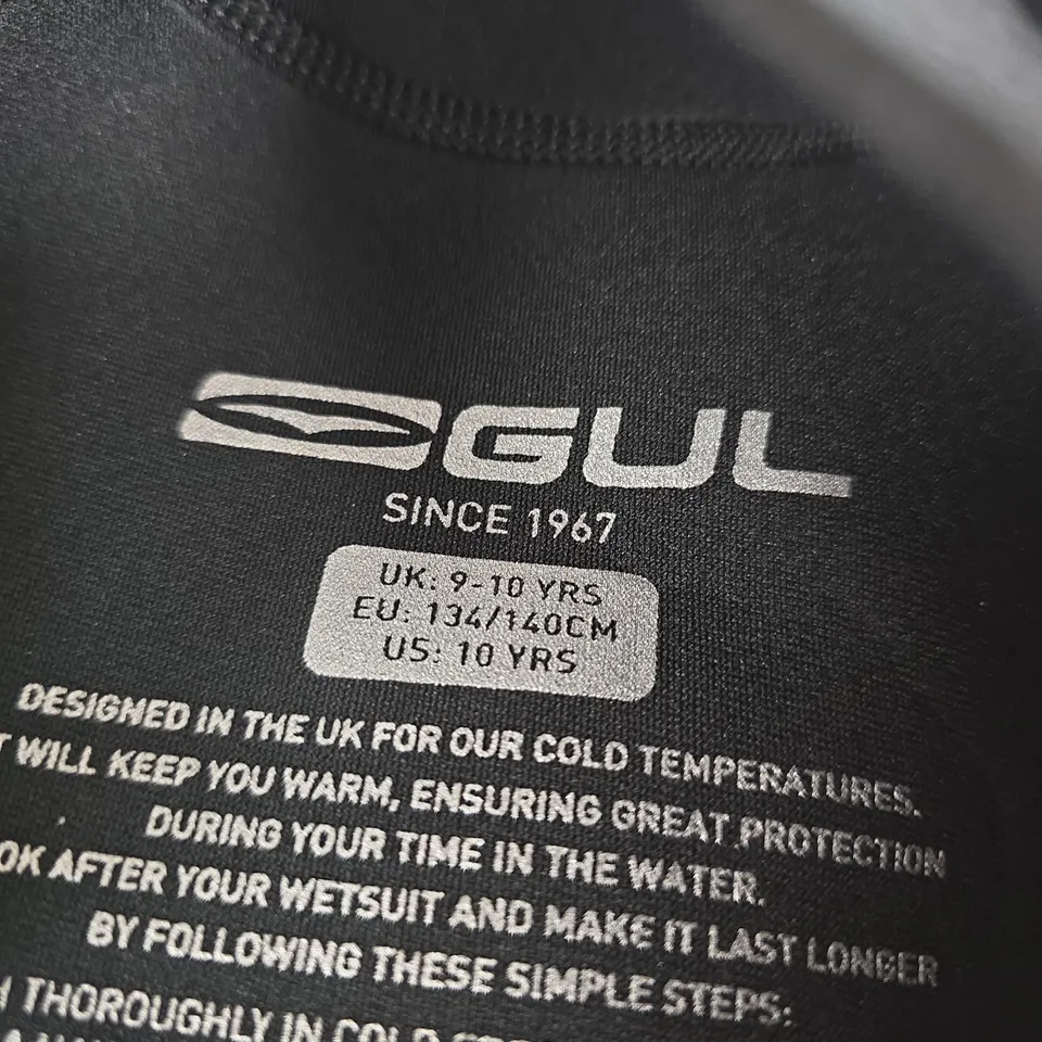 GUL KIDS WETSUIT – BLACK/RED, UK 9–10 YRS (EU 134/140 CM)