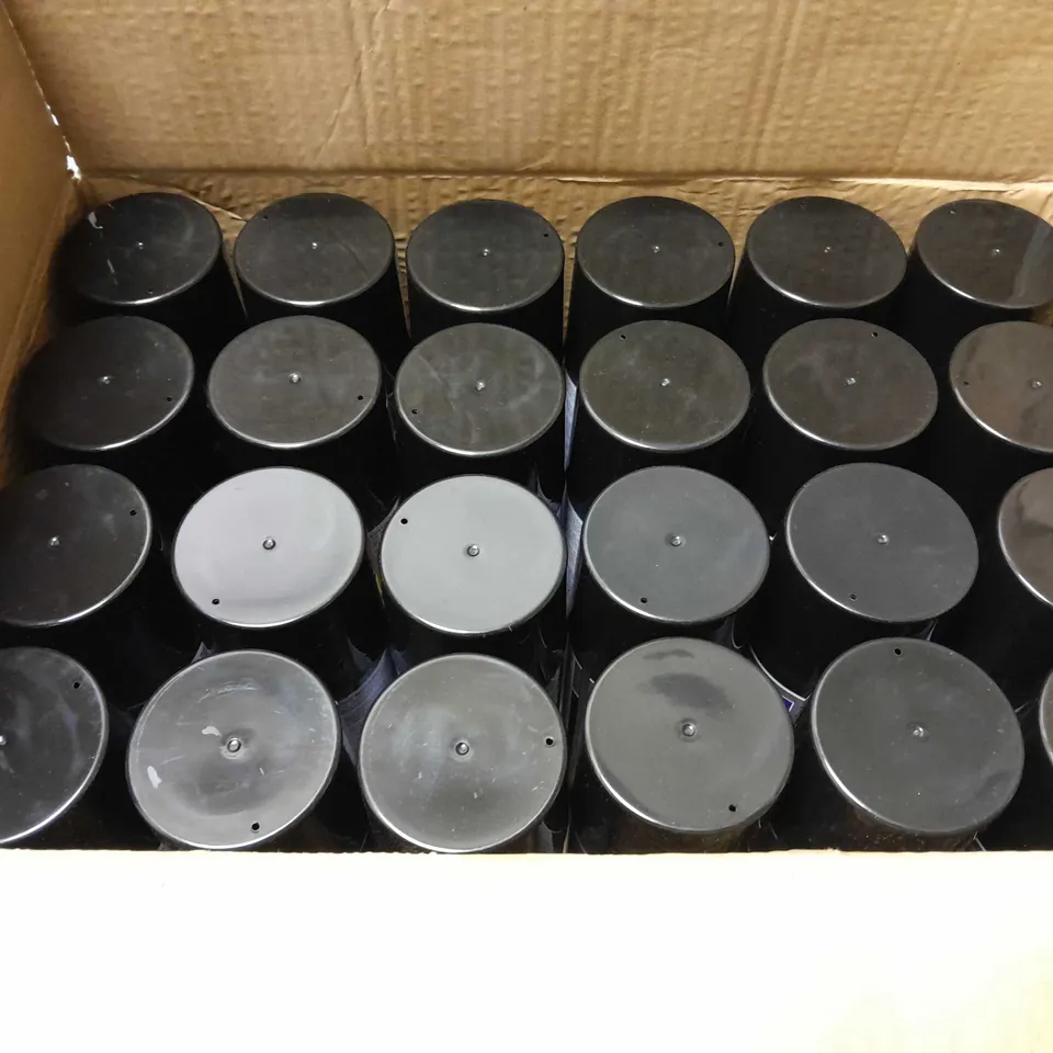 APPROXIMATELY 24 RAPIDE SPRAY & SEAL MASTIC SEALANT IN BLACK (24 x 300ml) - COLLECTION ONLY