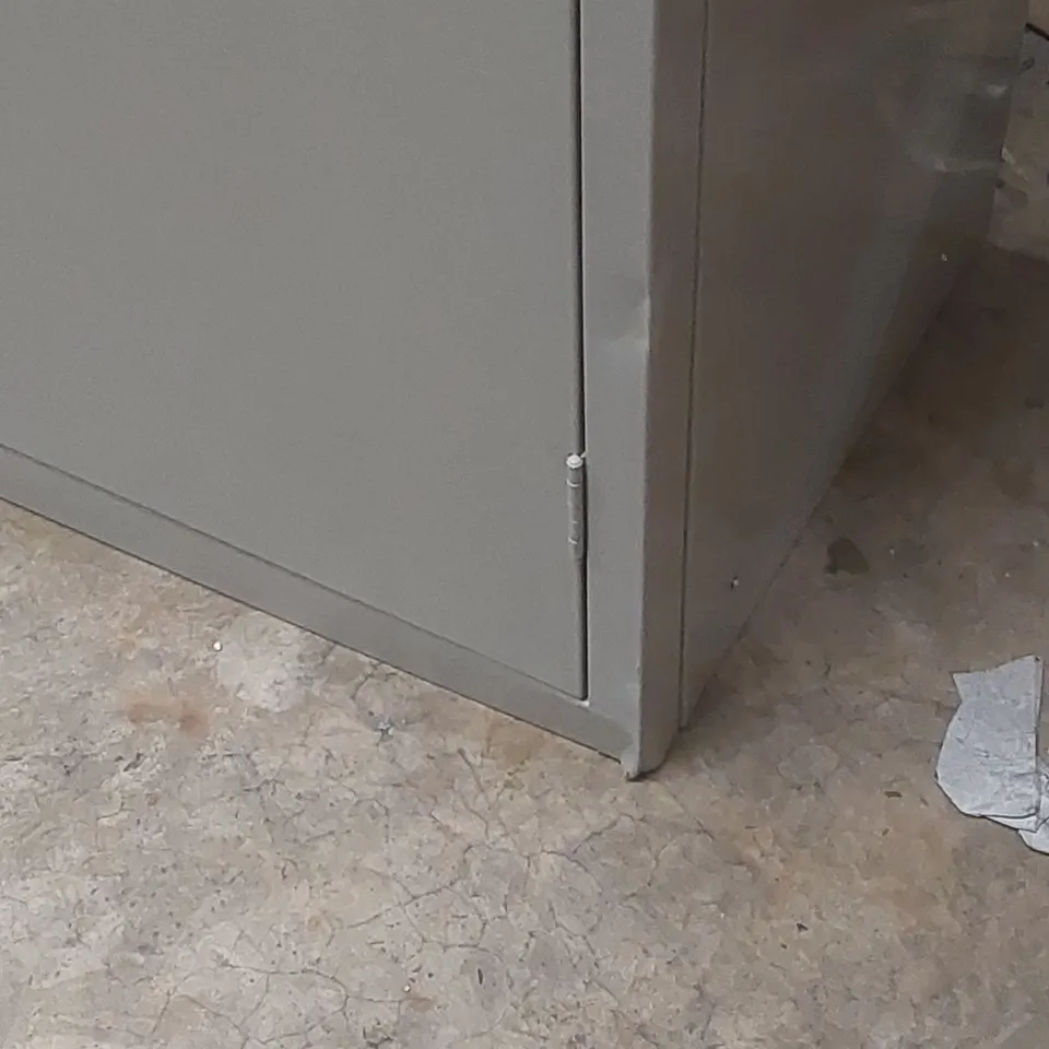 COSHH SLIM LOCKER - 610MM, GREY