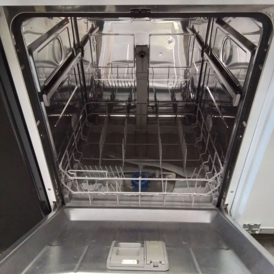 COMFEE FREESTANDING DISHWASHER IN WHITE - (KWH-FD1201P)