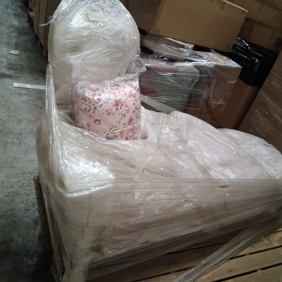 BRAND NEW ANTIQUE FRENCH STYLE CHAISE