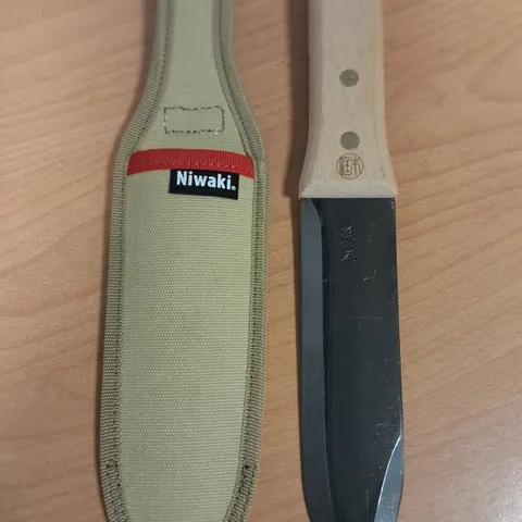 NIWAKI HORI HORI PRO+ CANVAS SHEATH WEEDING TROWEL