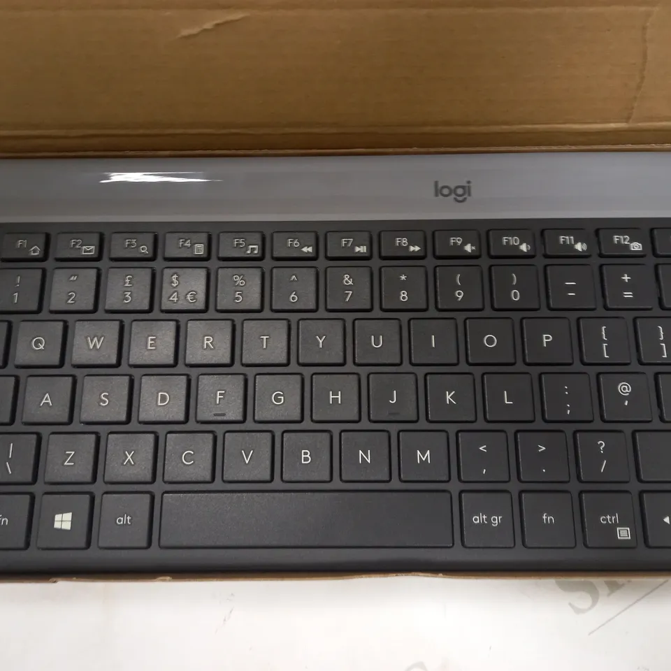 LOGITECH MK470 SLIM WIRELESS KEYBOARD & MOUSE