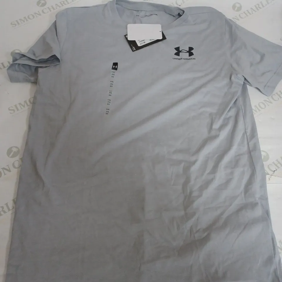 UNDER ARMOUR AU CHARGED CTTON T-SHIRT - XL