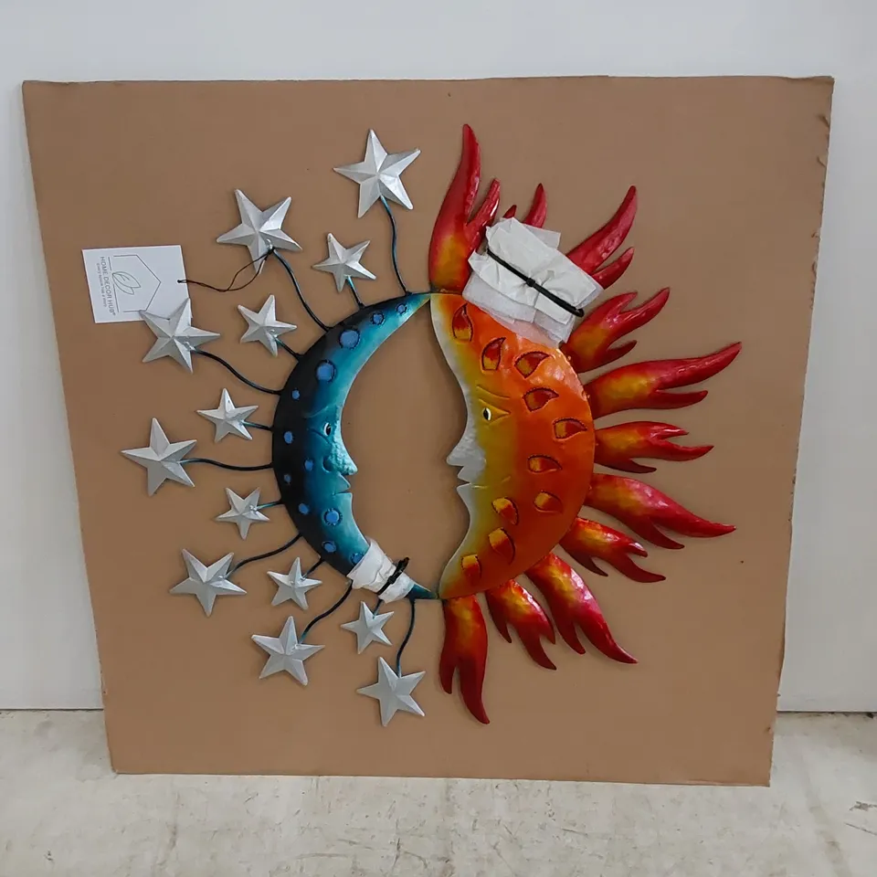BRAND NEW AND BOXED STAR MOON SUN RAYS METAL WALL HANGING ART DECOR PIECE 