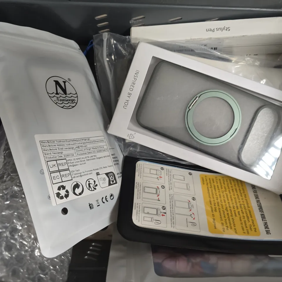 APPROXIMATELY 10 ASSORTED HOUSEHOLD ITEMS TO INCLUDE SPECTACLE REPAIR KIT, ZERO POWER BANK, ETC