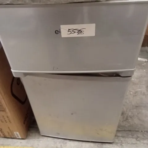 FRIDGE FREEZER