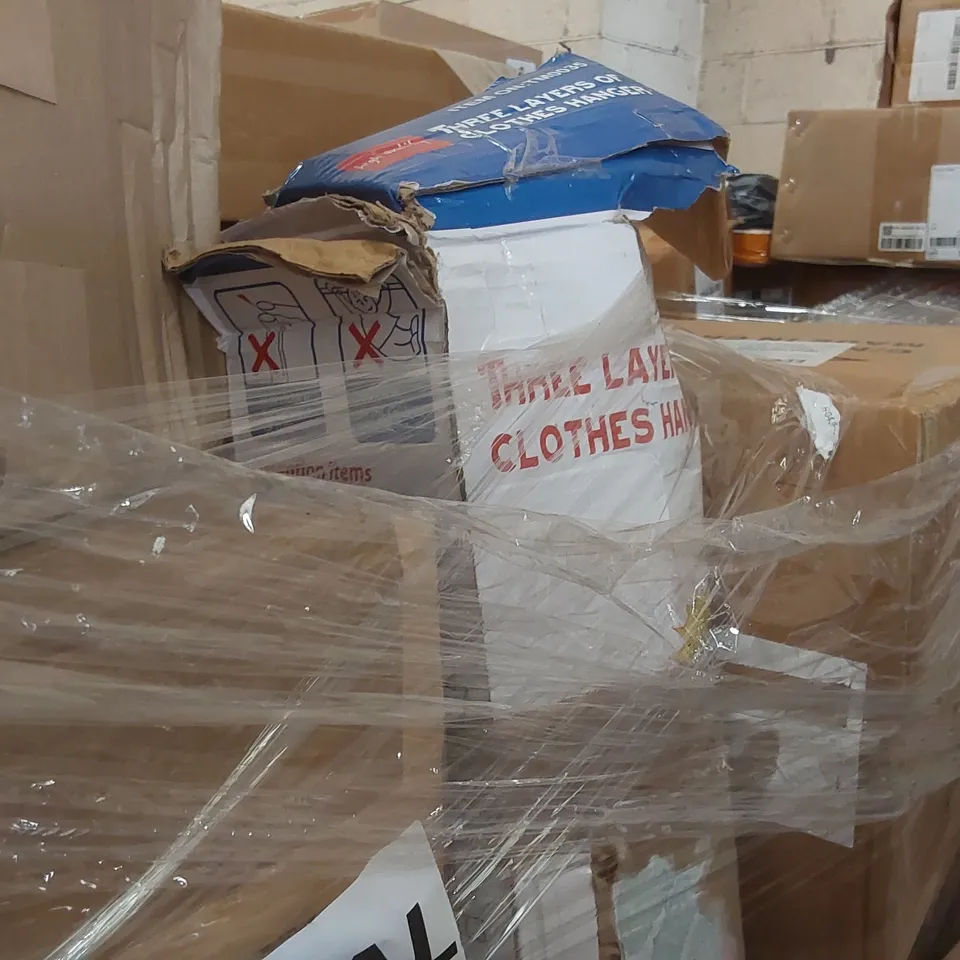 PALLET CONTAINING A LARGE ASSORTMENT OF CONSUMER PRODUCTS INCLUDING: LI-ION BATTERY LAWN MOWER, CAT TREE, PETROL STRIMMER, CLOTHES HANGER ECT