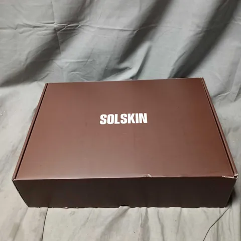 SOLSKIN SKINCARE SET IN BROWN BOX WITH CLOTH POUCH – BOXED