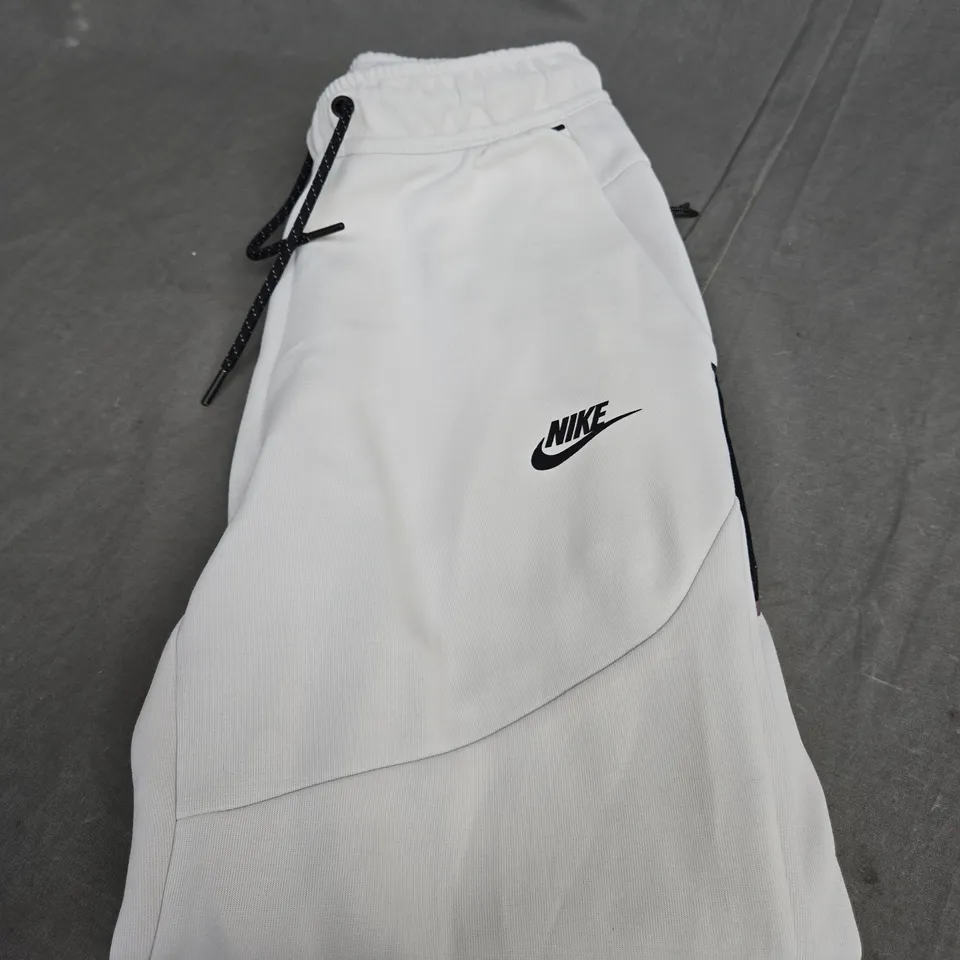 NIKE TECH FULL TRACKSUIT SIZE SMALL