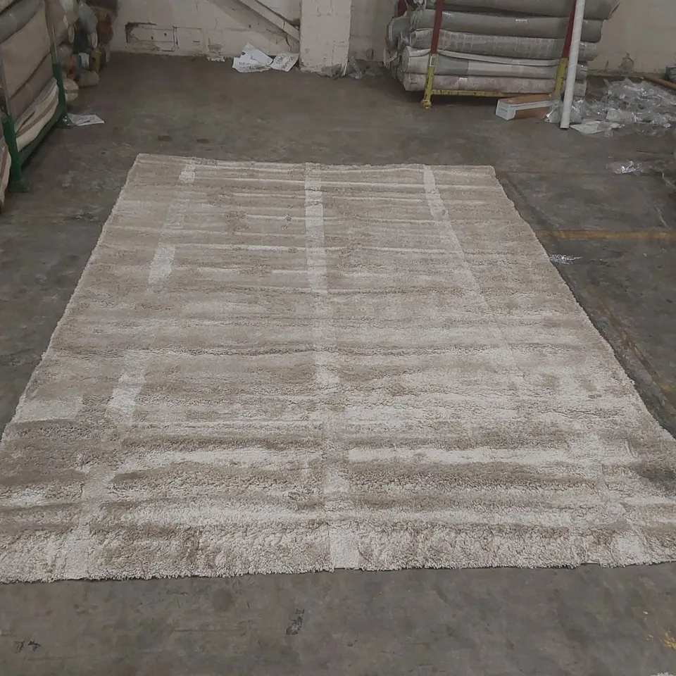 QUALITY DESIGNER FLUFFY RUG - APPROXIMATELY 330 x 235cm