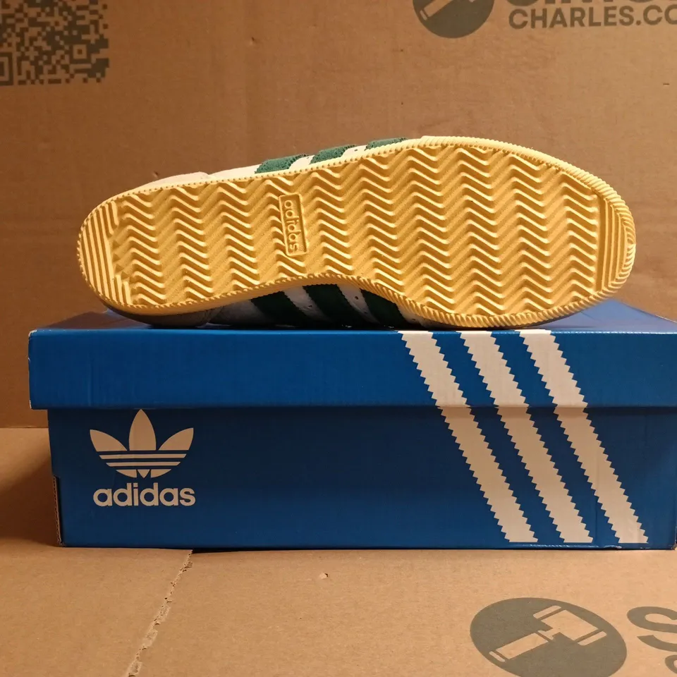 BOXED PAIR OF ADIDAS WOMEN'S JAPAN TRAINERS IN OFF WHITE/GREEN SIZE UK 6.5