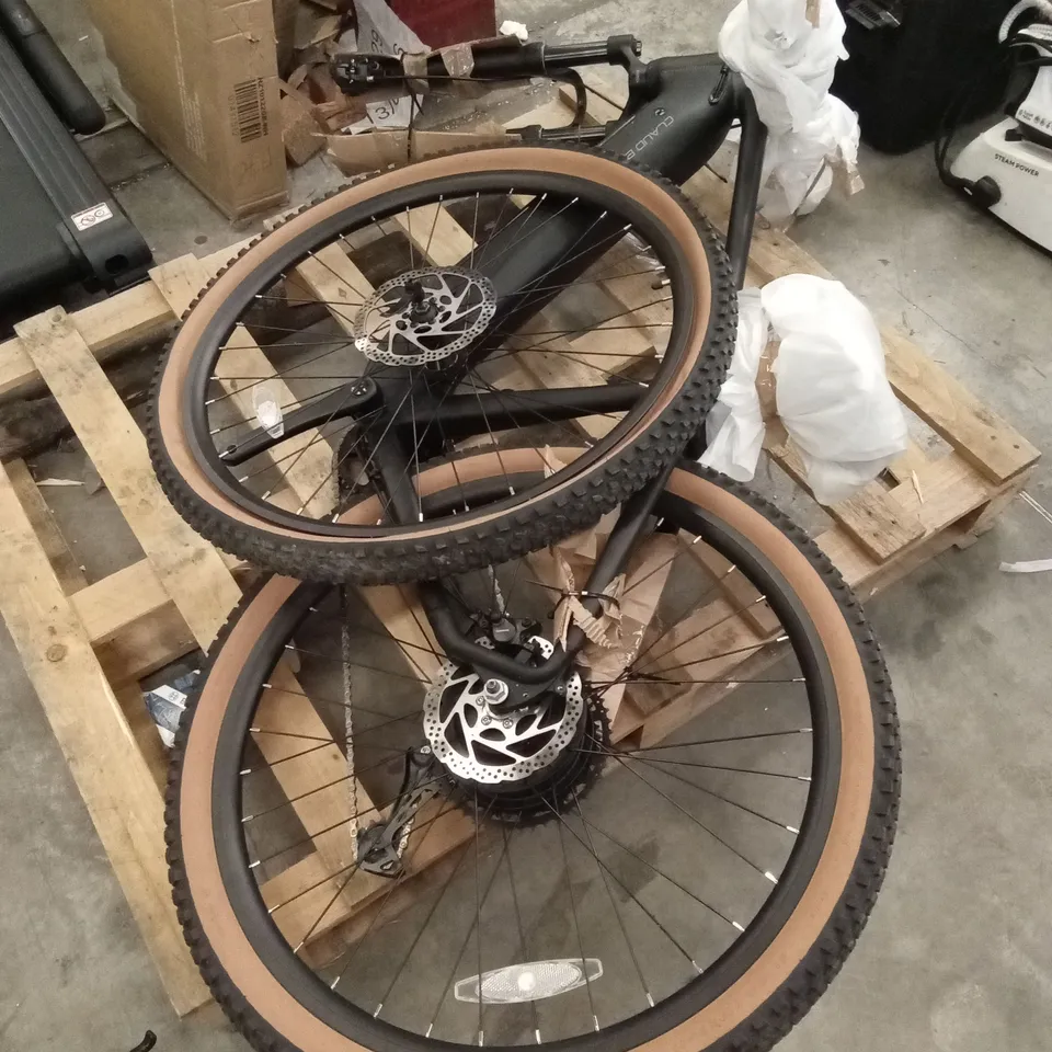 CLAUD BUTLER ELECTRIC BIKE