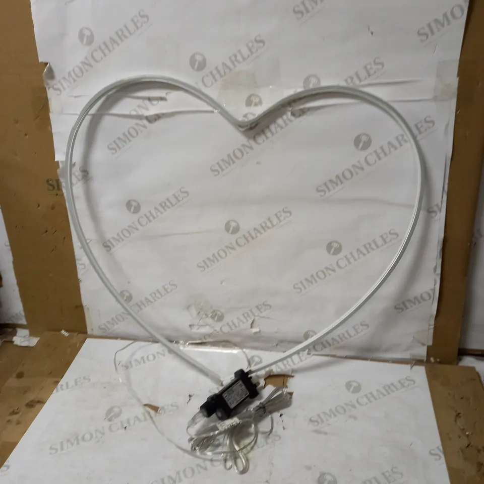 LUMINEO NEON FLEX HEART LIGHT