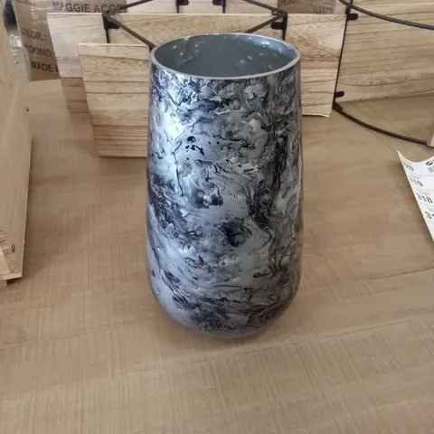 BOXED MARLENE GREY SMALL VASE