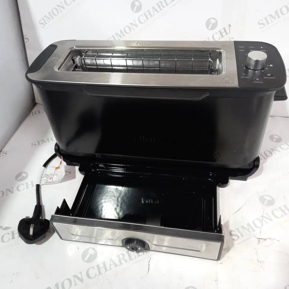 BOXED NINJA 2-IN-1 TOASTER & GRILL ST100UK