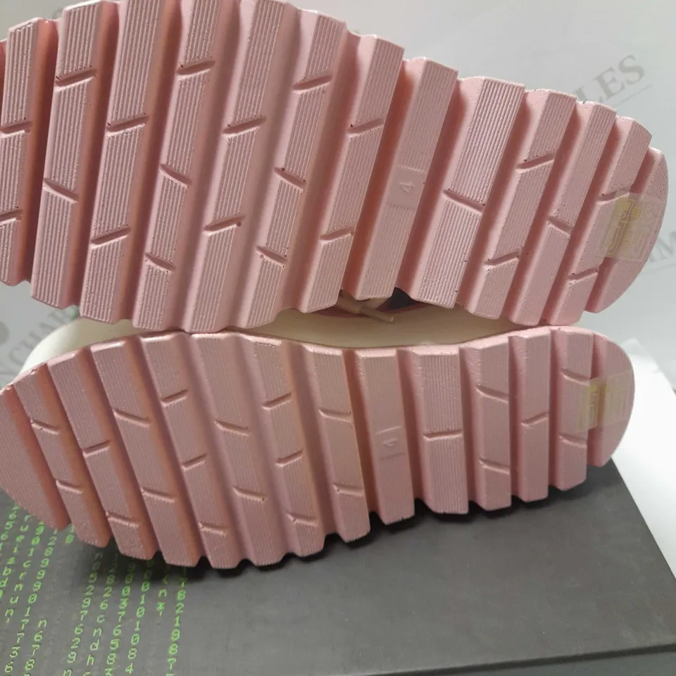 KOI HYDRA MATRIX KAWAII PLATFORM PINK/BLUE BOOTS - SIZE 4