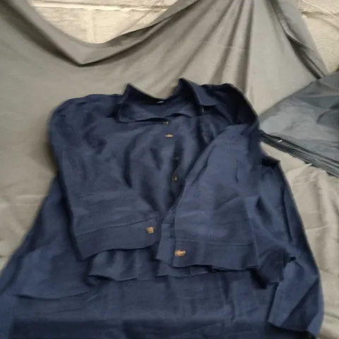 NAVY BUTTONED SHIRT SIZE XL