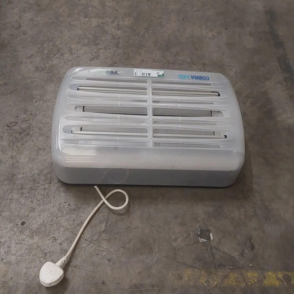 COBRA LED COMMERCIAL ELECTRIC FLY KILLER