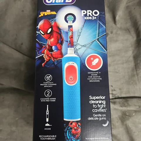BOXED ORAL-B PRO KIDS 3+