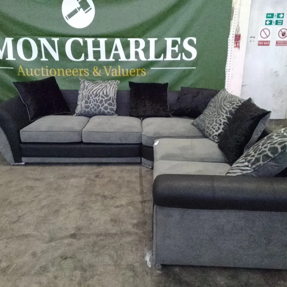 QUALITY DESIGNER 3PCS CORNER SOFA - GREY/BLACK FABRIC 