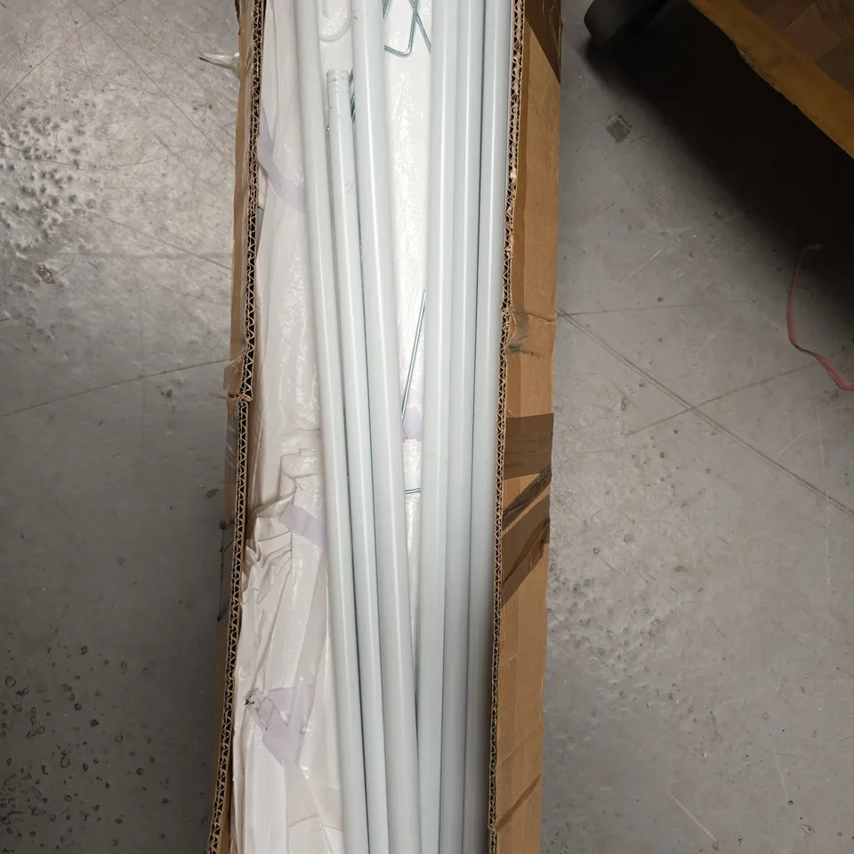 WHITE MARQUE SIZE UNSPECIFIED 