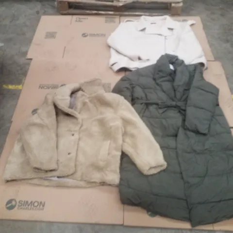PALLET OF APPROXIMATELY 141 BRAND NEW WOMEN'S QUALITY DESIGNER CLOTHING ITEMS TO INCLUDE; SIMPLY BE FAUX WOOL BIKER, JD WILLIAM'S PADDED COAT COLOUR GREEN, SIMPLY BE TEDDY BIKER COLOUR NEUTRAL