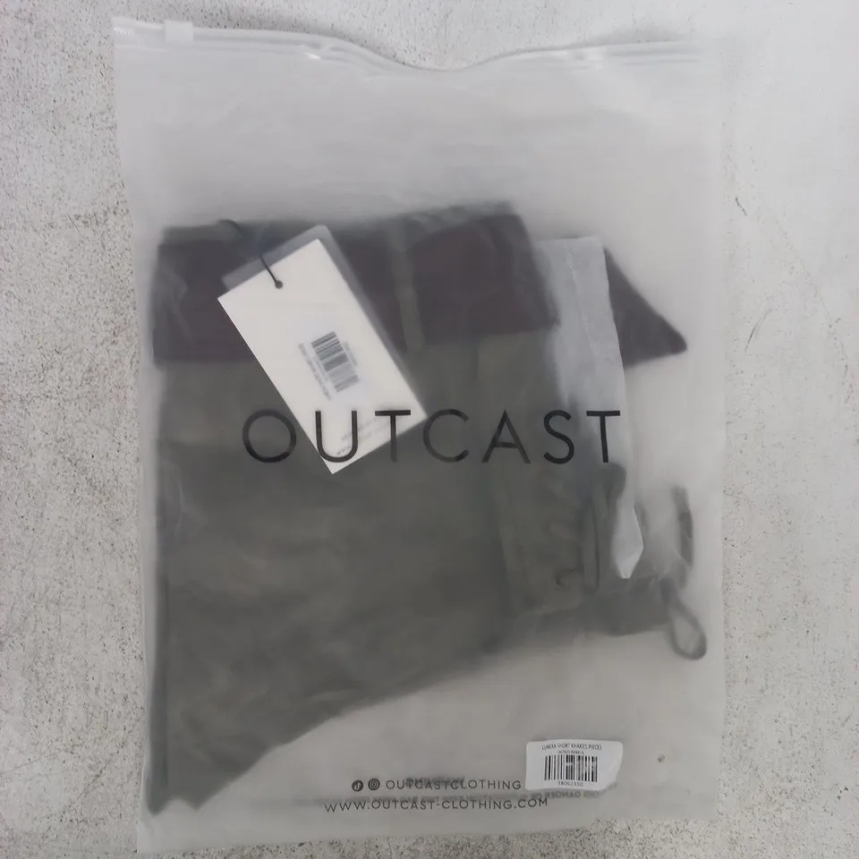 BAGGED OUTCAST LUNEXA SHORTS IN KHAKI SIZE SMALL