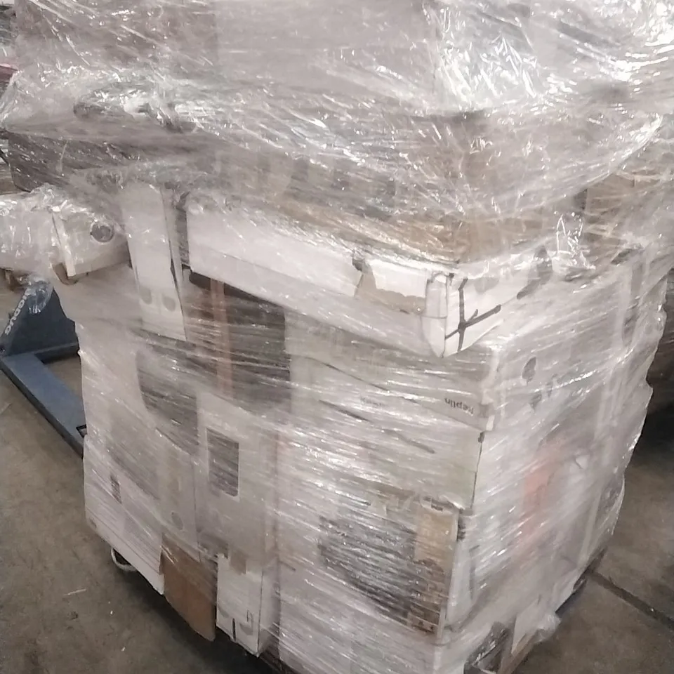 PALLET CONTAINING A LARGE QUANTITY OF ASSORTED HOUSEHOLD GOODS WHICH INCLUDE; AIRFRYERS, FANS, DUMBELL SET, FOLDABLE FIRE PIT, PARASOL BASE ETC